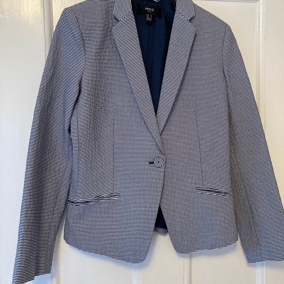 MNG by Mango, circa 2014. Corded Navy Cotton blend jacket- worn once! US size 8 - Picture 4 of 12
